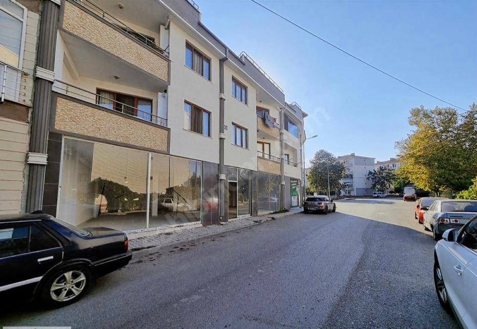 SÜLEYMANPAŞA ALTINOVA MH. SATILIK 180 m² DÜZ AYAK DÜKKÂN